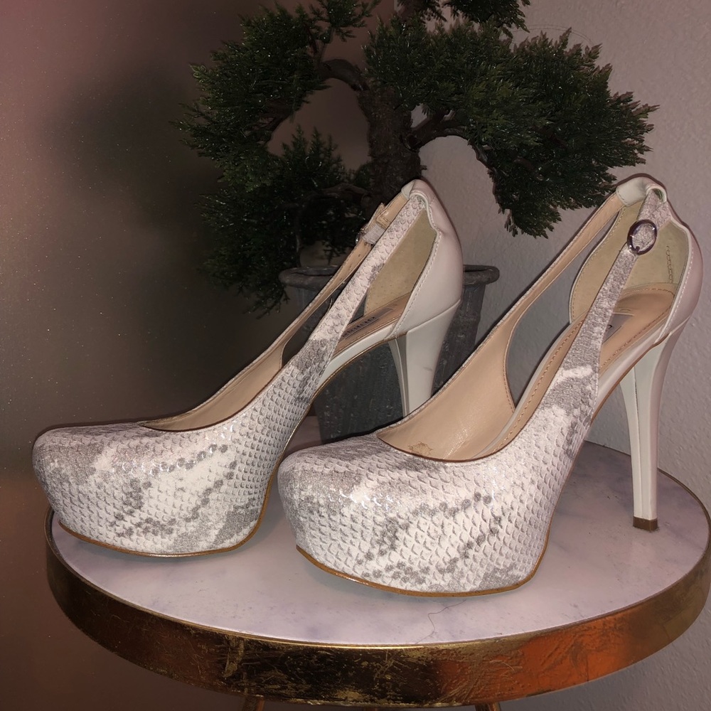 Guess Jacoba Platform Heels with cut out detail